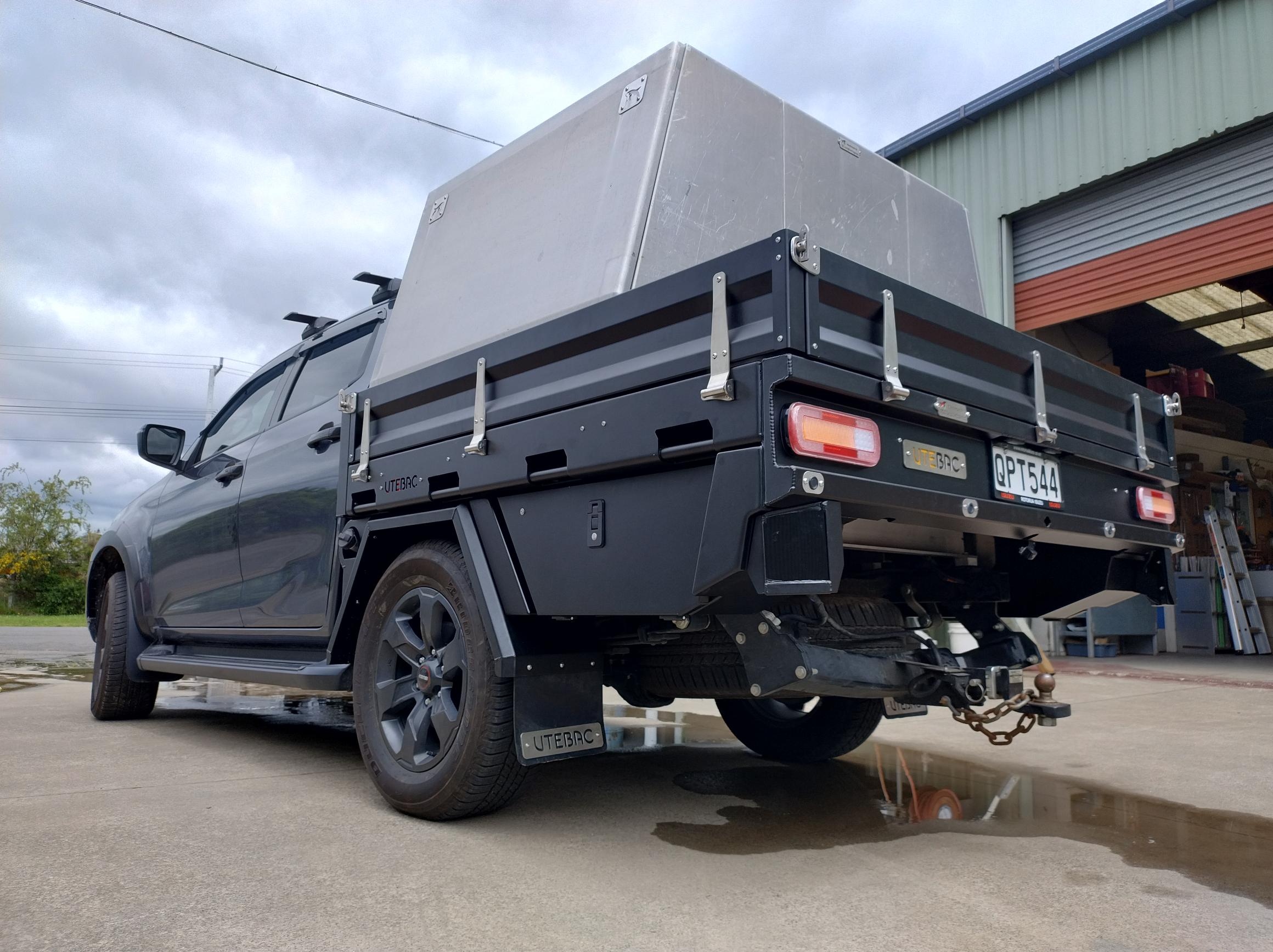 Flat Deck gates open